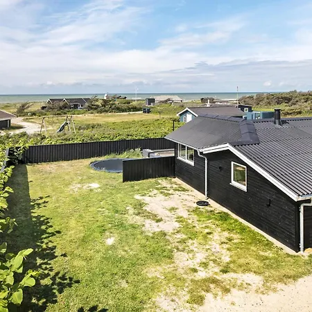 2 Bedroom Stunning In Hjørring